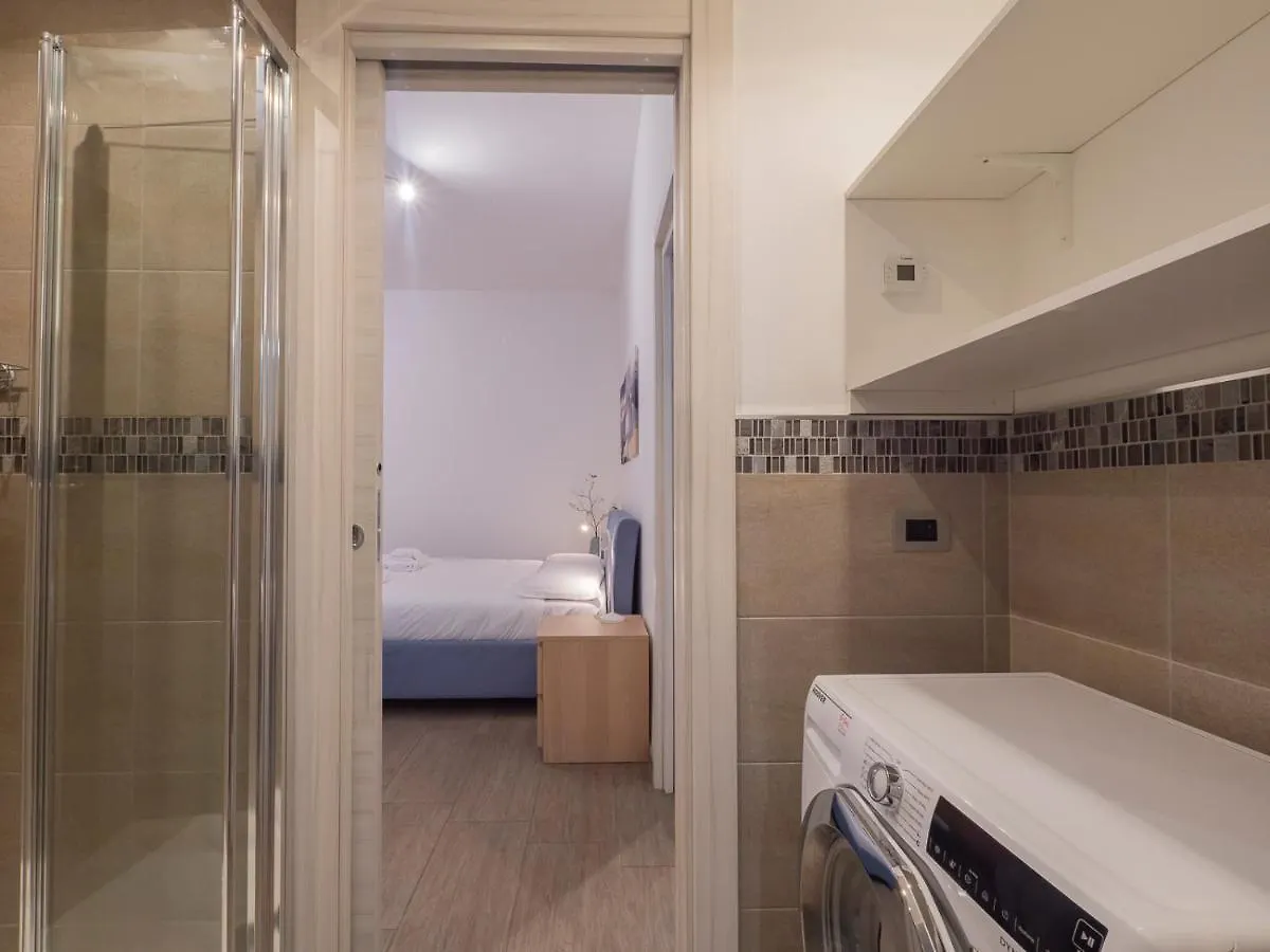 I Host Apartment - Montesuello 9 ミラノ