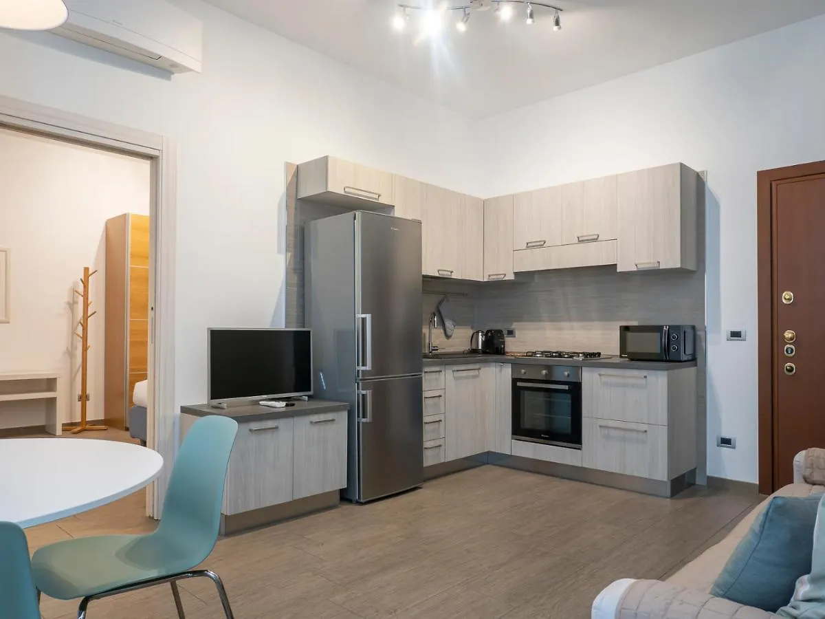 I Host Apartment - Montesuello 9 Milan