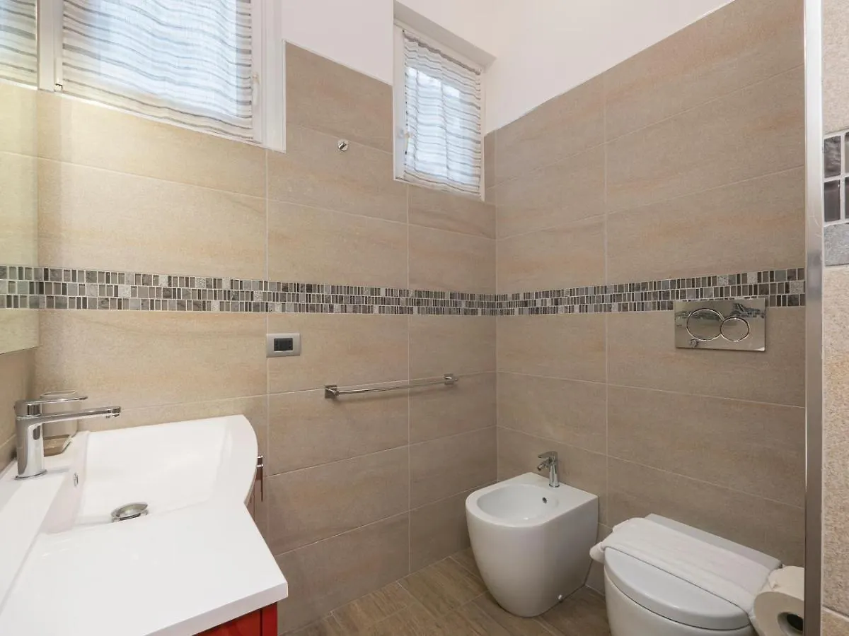 I Host Apartment - Montesuello 9 Milan